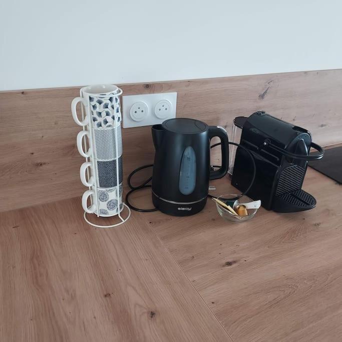 Bel Appartement F2 Hyper Centre Refait A Neuf Coutances Eksteriør billede
